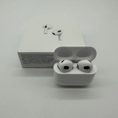 Apple AirPods 3 with MagSafe Charging Case